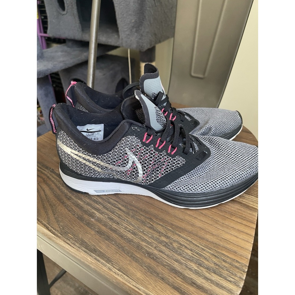 Nike Zoom Strike Running Mesh Upper Extremely Lightweight Breathable Size 8 Good - Picture 2 of 8